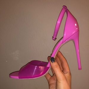 Super cute latex style pumps...perfect condition!